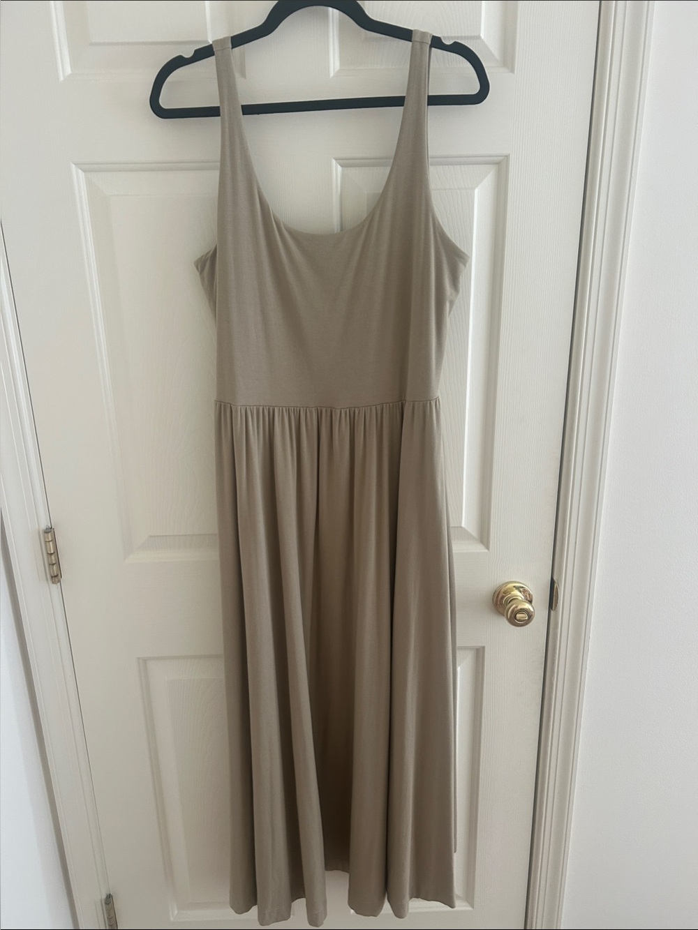 Cuyana Sage Green Scoop-Neck Maxi Dress
